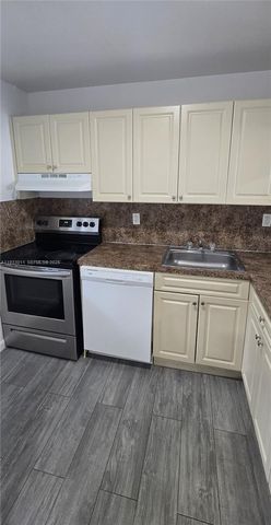 10820 SW 200th Dr 220, Cutler Bay, FL 33157