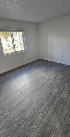 10820 SW 200th Dr 220, Cutler Bay, FL 33157