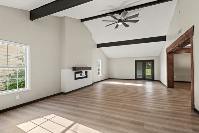 517 Paris Ln, Houma, LA 70363