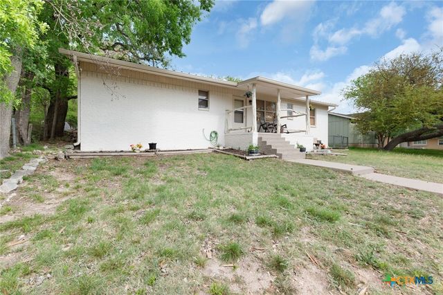505 S Summer Street, Lampasas, TX 76550