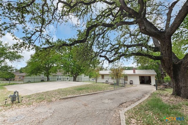 505 S Summer Street, Lampasas, TX 76550