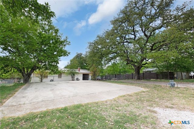 505 S Summer Street, Lampasas, TX 76550