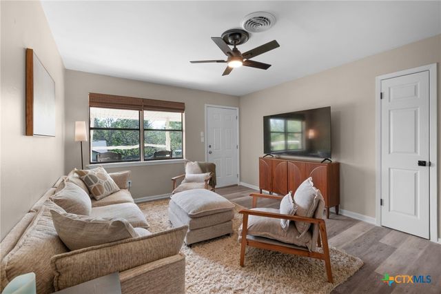 505 S Summer Street, Lampasas, TX 76550