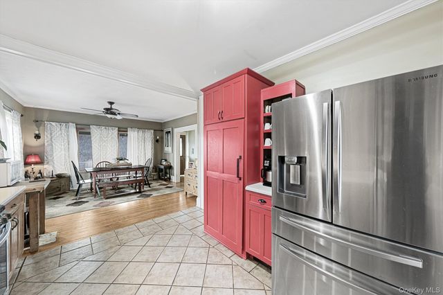98 North Road, Highland, NY 12528