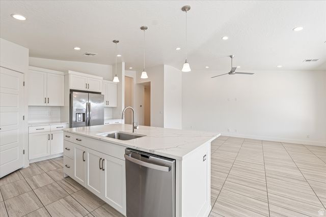 597 S BALANCING ROCK DR, Washington, UT 84780