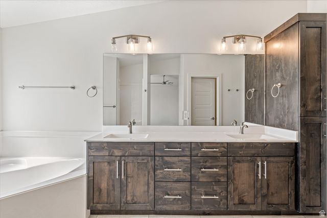 597 S BALANCING ROCK DR, Washington, UT 84780