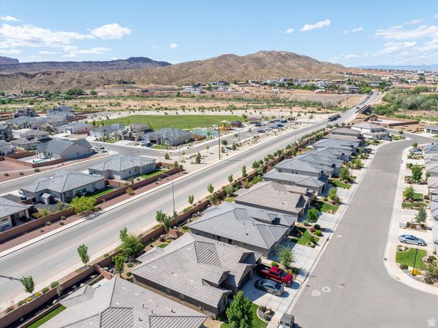 597 S BALANCING ROCK DR, Washington, UT 84780