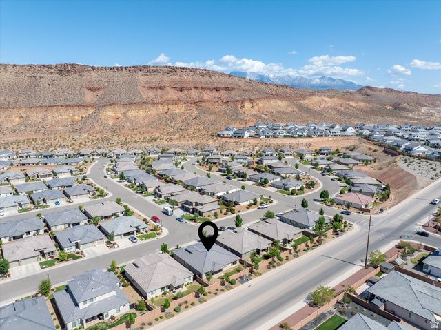 597 S BALANCING ROCK DR, Washington, UT 84780