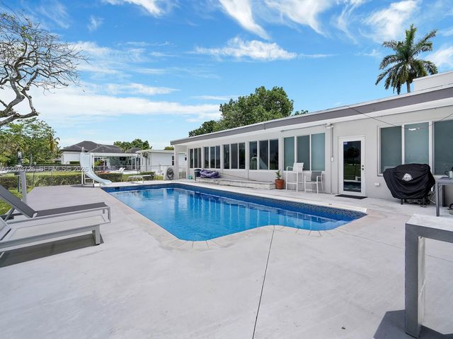 621 E Tropical Way, Plantation, FL 33317