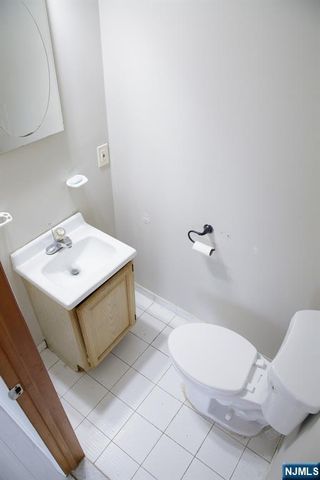 518 W Anderson Street, Hackensack, NJ 07601