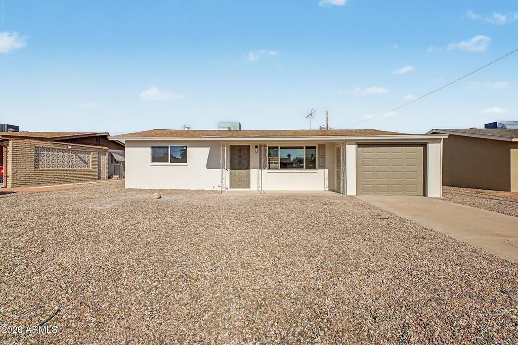 1225 S LAWTHER Drive, Apache Junction, AZ 85120 — exterior