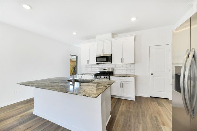 3930 El Vaquero Court, League City, TX 77511