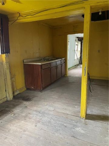 408 E Gardenia Avenue, Hidalgo, TX 78557