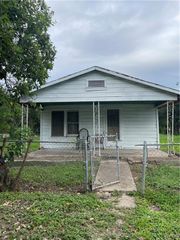 408 E Gardenia Avenue, Hidalgo, TX 78557