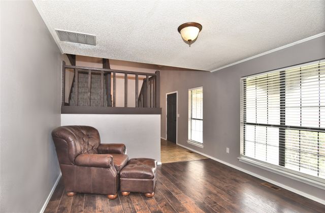 5004 S Spruce Drive, Sand Springs, OK 74063