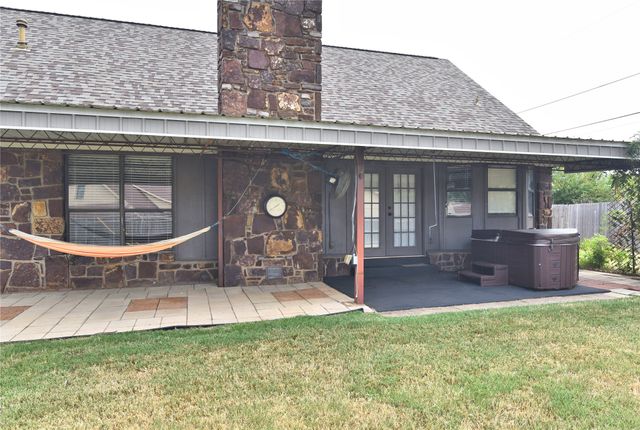 5004 S Spruce Drive, Sand Springs, OK 74063