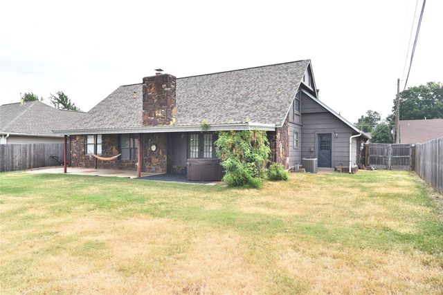 5004 S Spruce Drive, Sand Springs, OK 74063