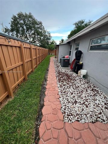 2317 NW 6th Ct 2317, Fort Lauderdale, FL 33311