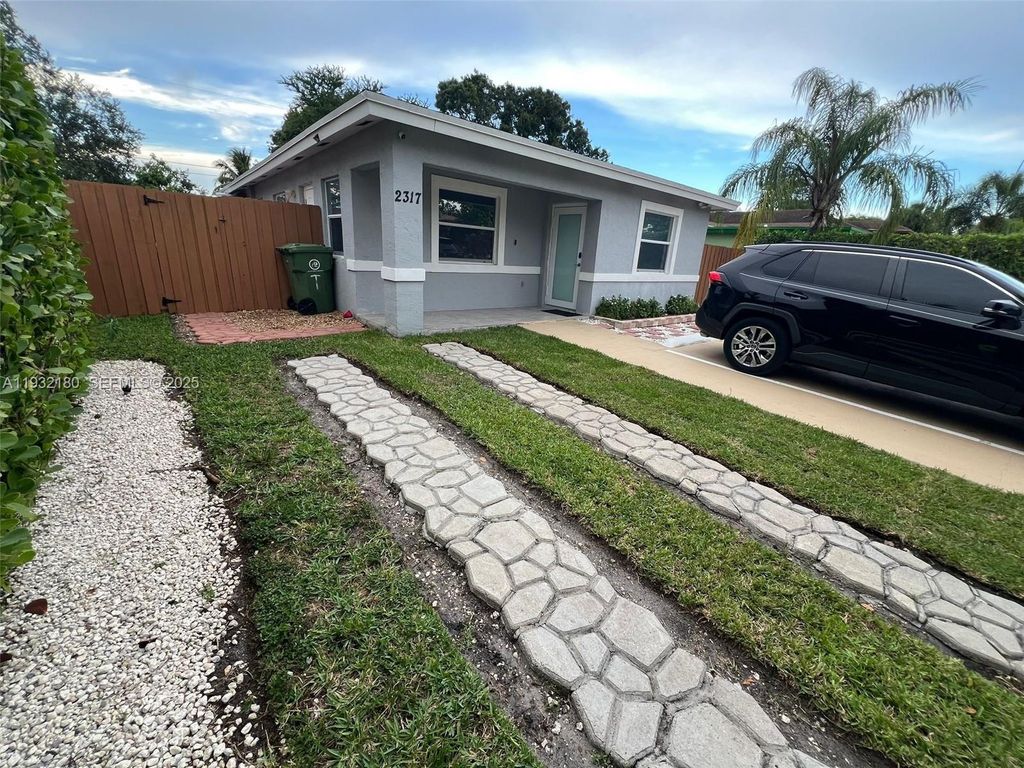 2317 NW 6th Ct 2317, Fort Lauderdale, FL 33311