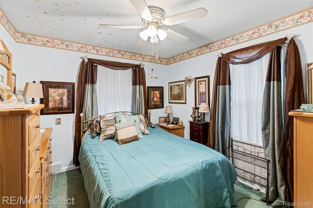 945 Salisbury Avenue, Flint, MI 48532