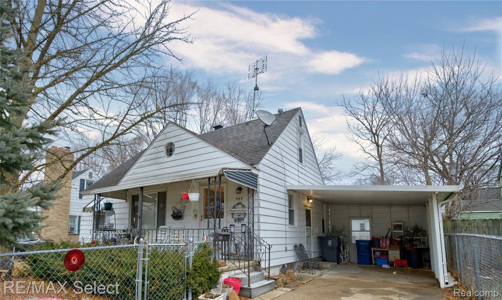 945 Salisbury Avenue, Flint, MI 48532