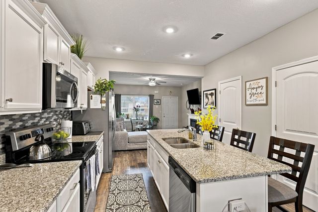 752 Bradburn Village Way, Antioch, TN 37013