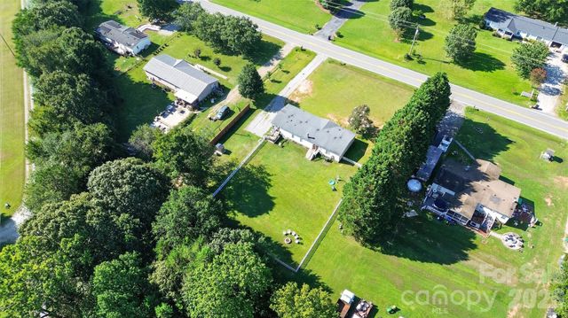 1778 N Ingleside Farm Road, Iron Station, NC 28080