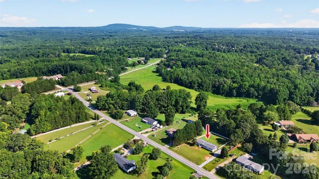 1778 N Ingleside Farm Road, Iron Station, NC 28080