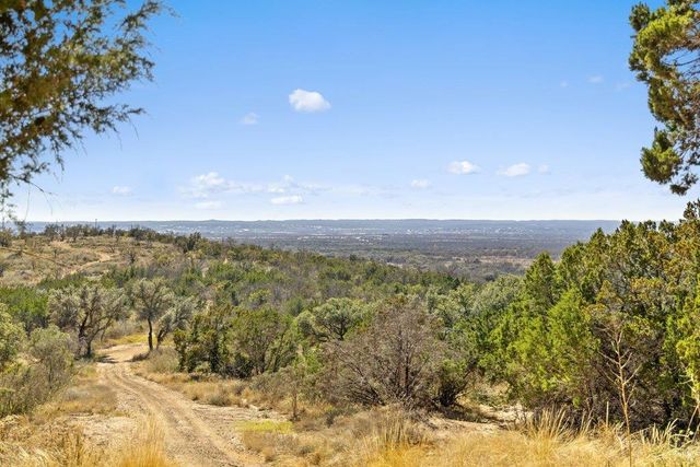 1101 Crider RD, Marble Falls, TX 78654
