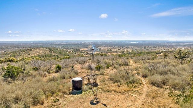 1101 Crider RD, Marble Falls, TX 78654