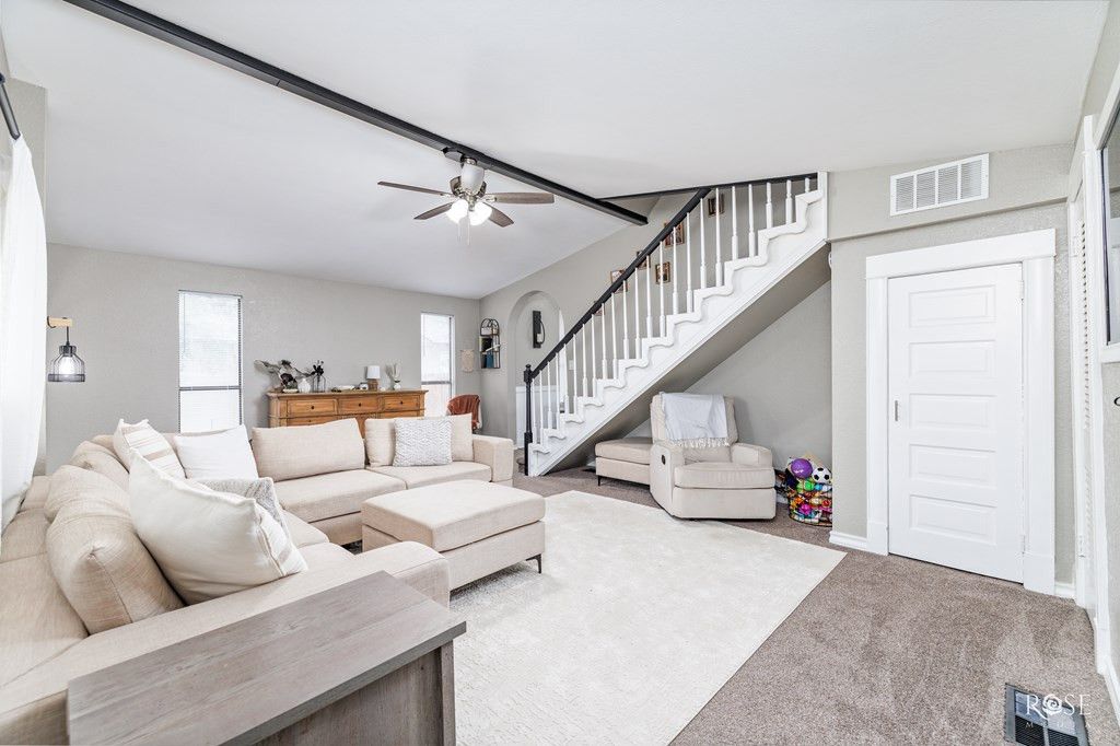 Image 12 of property listing at 1022 N Jefferson Street, San Angelo, TX 76901