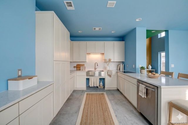 130 Benefield Boulevard, Peekskill, NY 10566