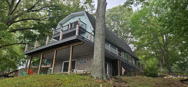 67 Overlook RD, Hardy, VA 24101