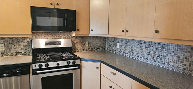 67 Overlook RD, Hardy, VA 24101