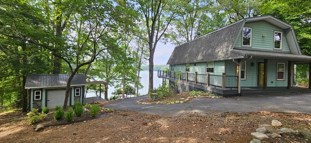 67 Overlook RD, Hardy, VA 24101