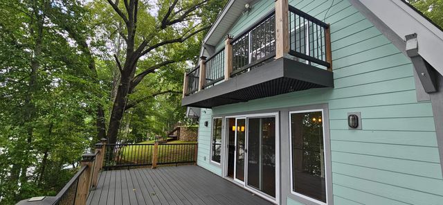 67 Overlook RD, Hardy, VA 24101