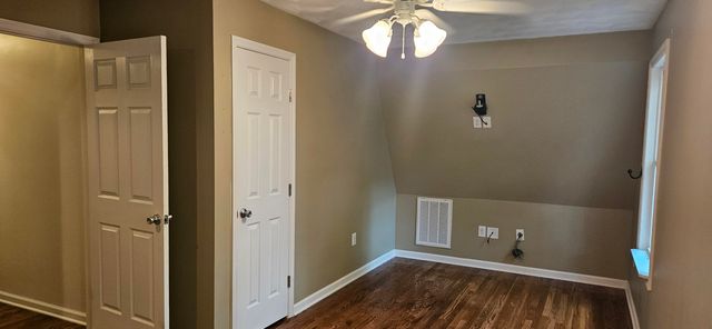 67 Overlook RD, Hardy, VA 24101