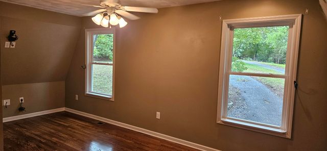 67 Overlook RD, Hardy, VA 24101