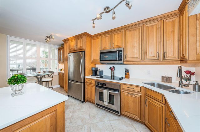 7100 SUNSET WAY 205, St Pete Beach, FL 33706