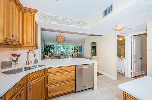 7100 SUNSET WAY 205, St Pete Beach, FL 33706