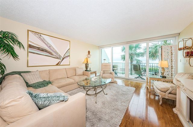 7100 SUNSET WAY 205, St Pete Beach, FL 33706