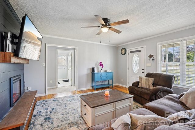 3802 Babe Lane, Vale, NC 28168