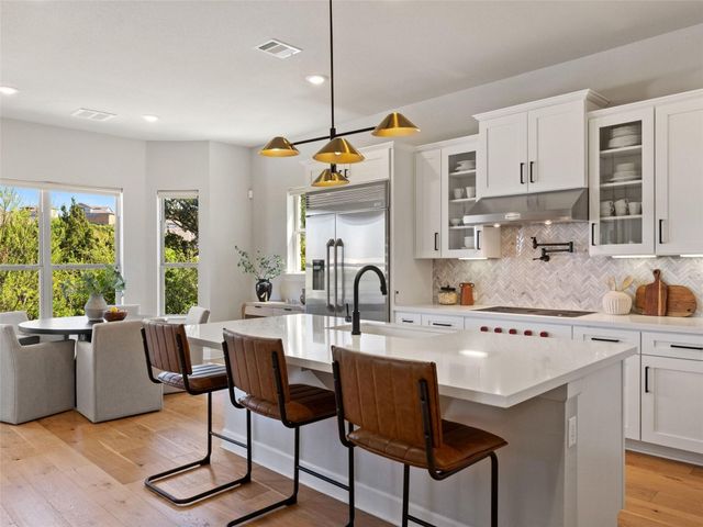 413 Mercer Falls RD, Lakeway, TX 78738