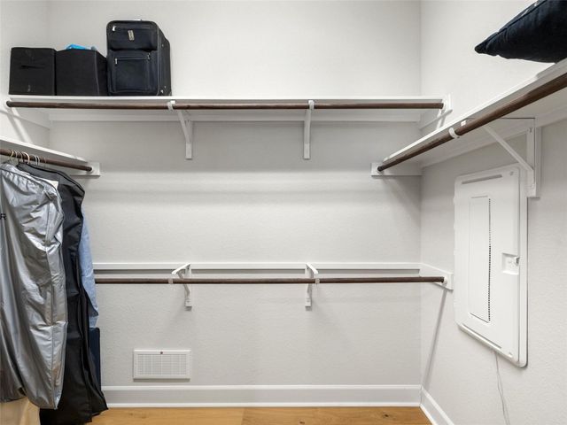 413 Mercer Falls RD, Lakeway, TX 78738