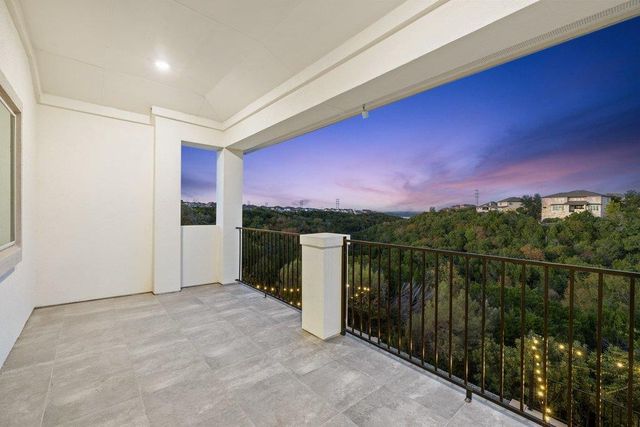 413 Mercer Falls RD, Lakeway, TX 78738