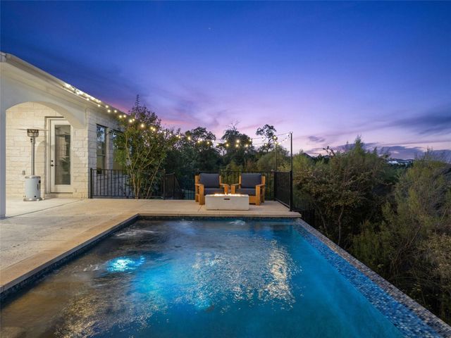 413 Mercer Falls RD, Lakeway, TX 78738