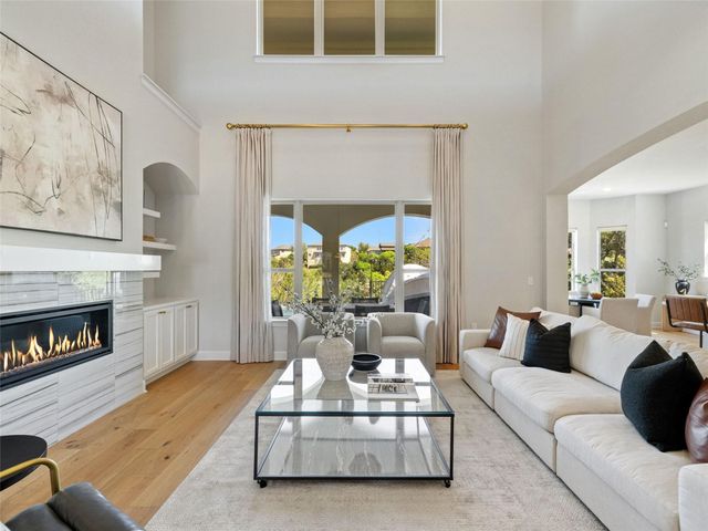 413 Mercer Falls RD, Lakeway, TX 78738