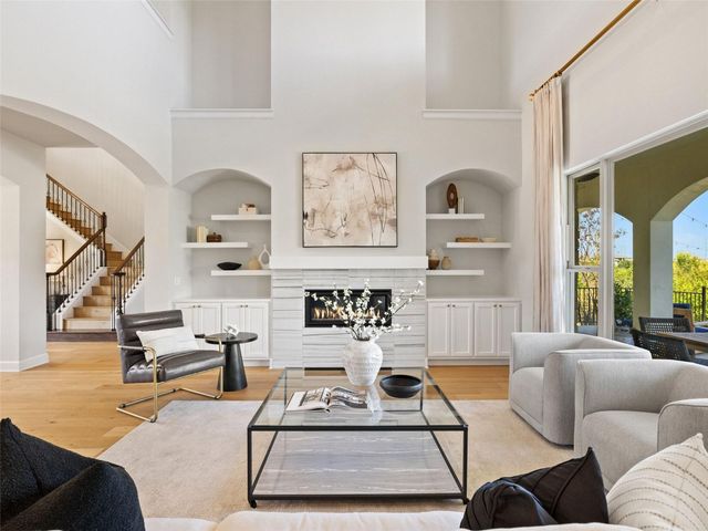 413 Mercer Falls RD, Lakeway, TX 78738