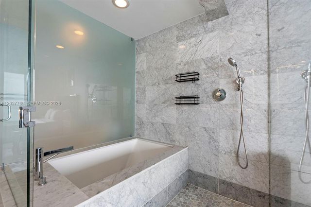 3131 NE 7th Ave 2402, Miami, FL 33137