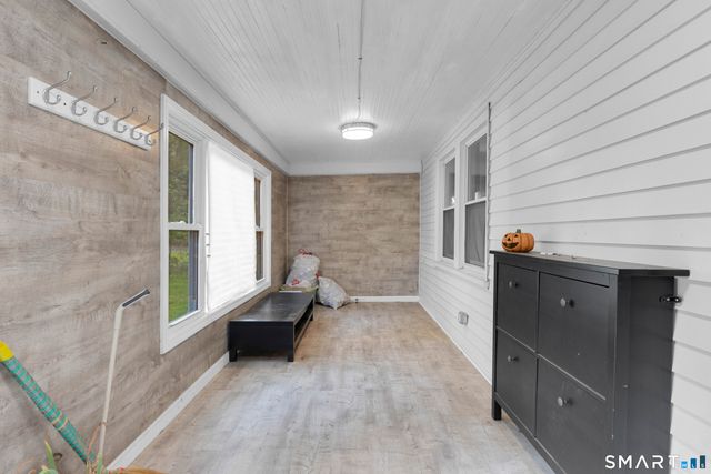 43 Crescent Avenue, Farmington, CT 06032